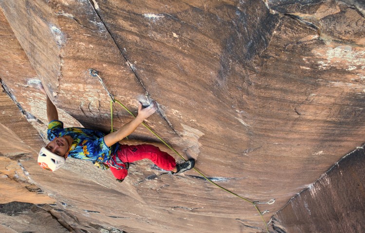 Boulder vs escalada en roca: ¿renunciar a las cuerdas o no?