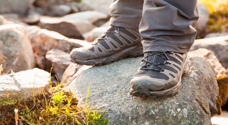 ¿Cómo deben calzar las botas de montaña?  Los mejores consejos y recomendaciones€
€